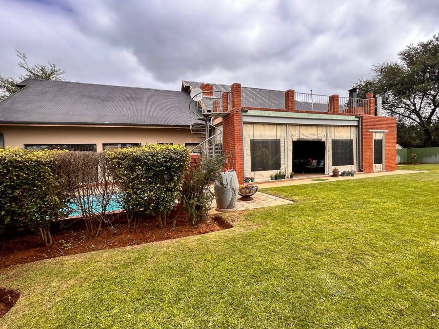 3 Bedroom Property for Sale in Vaal de Grace Golf Estate Free State